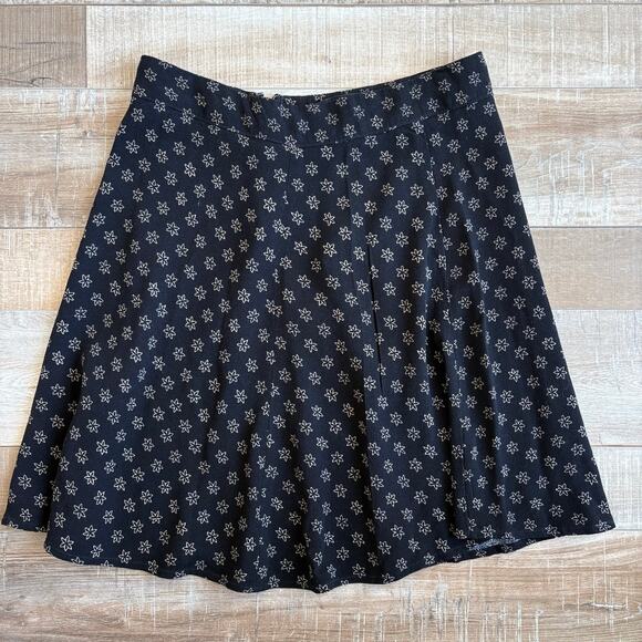 Reformation Dresses & Skirts - Reformation Flounce Skirt in Black Star Print Size 2